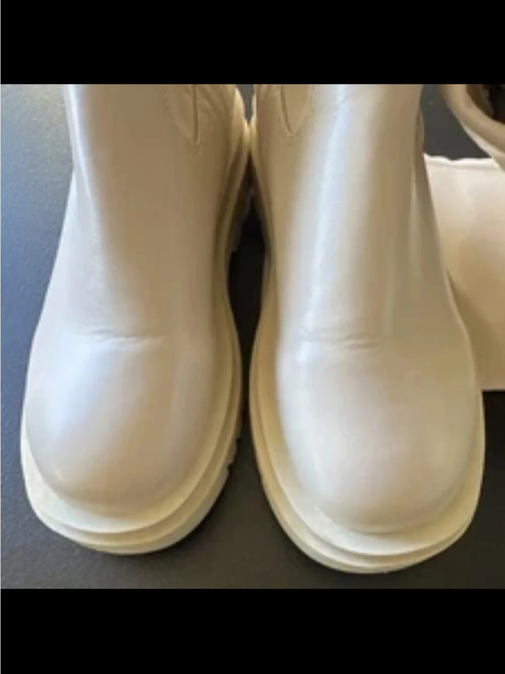 Women's Lace-Up Chelsea Boots - Cream